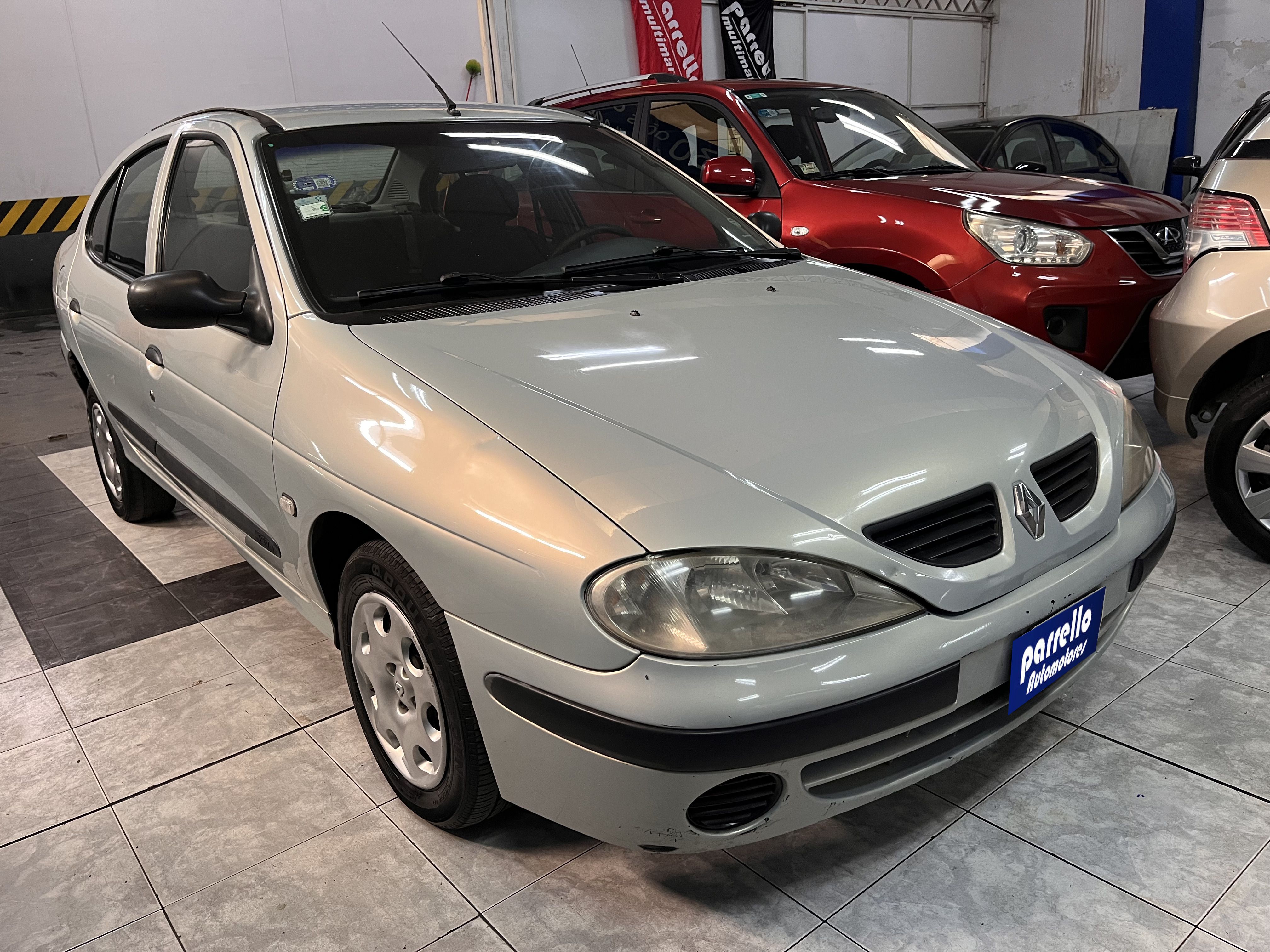 RENAULT MEGANE TRI 1.6 L PACK PLUS